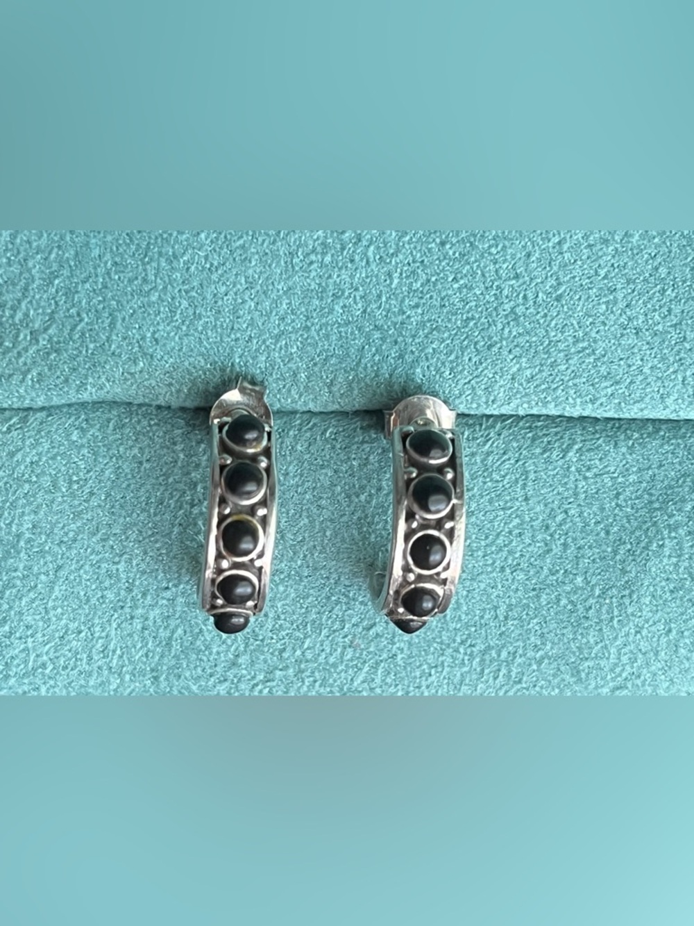 925 Sterling Silver Black Onyx Round Huggie Hoop Earrings
Butterfly Back